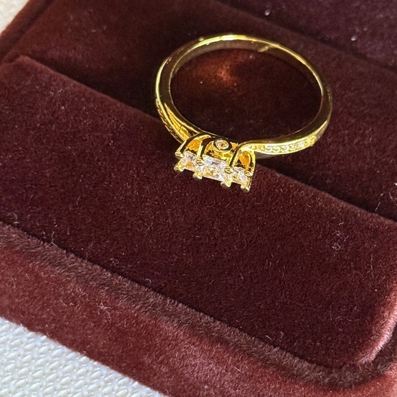 18K Gold Plated Bridal Ring with Zirconia - Picture 4 of 9